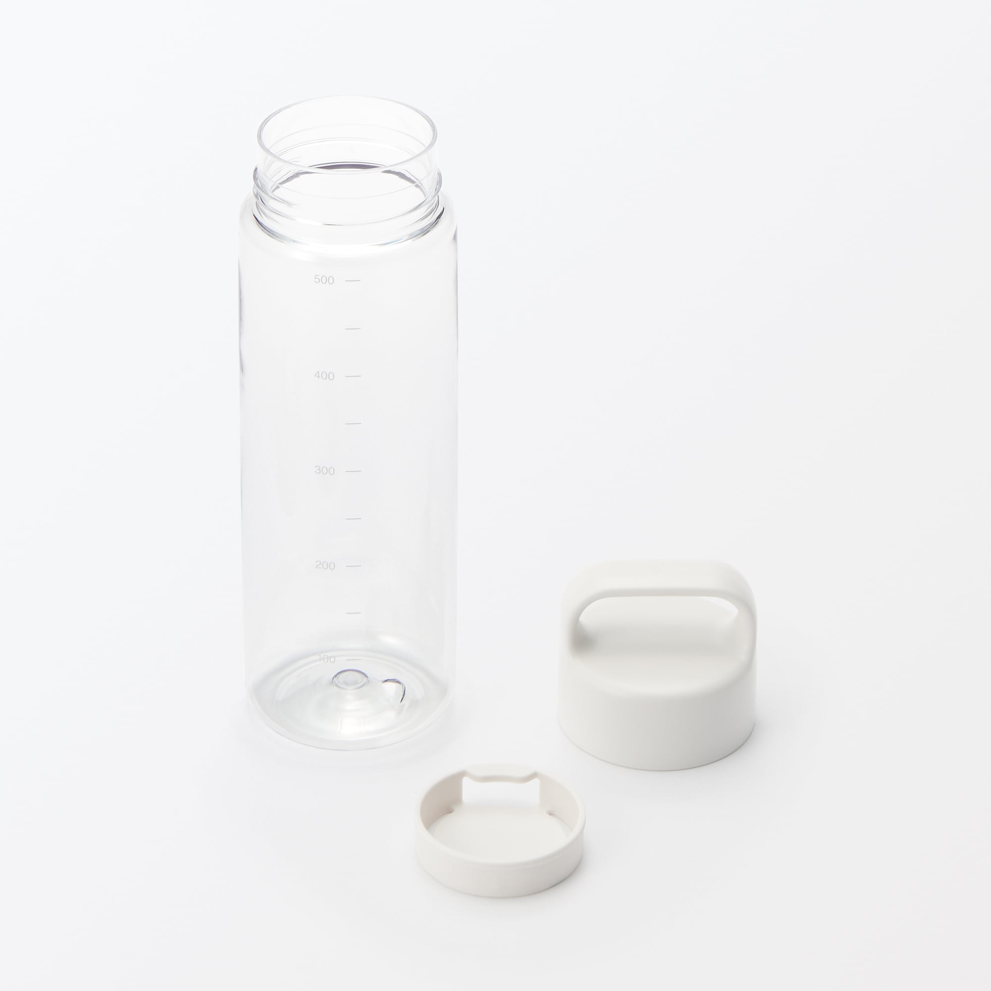 持ち運びやすい　目盛り付き　ドリンクボトル