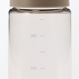 持ち運びやすい　目盛り付き　ドリンクボトル