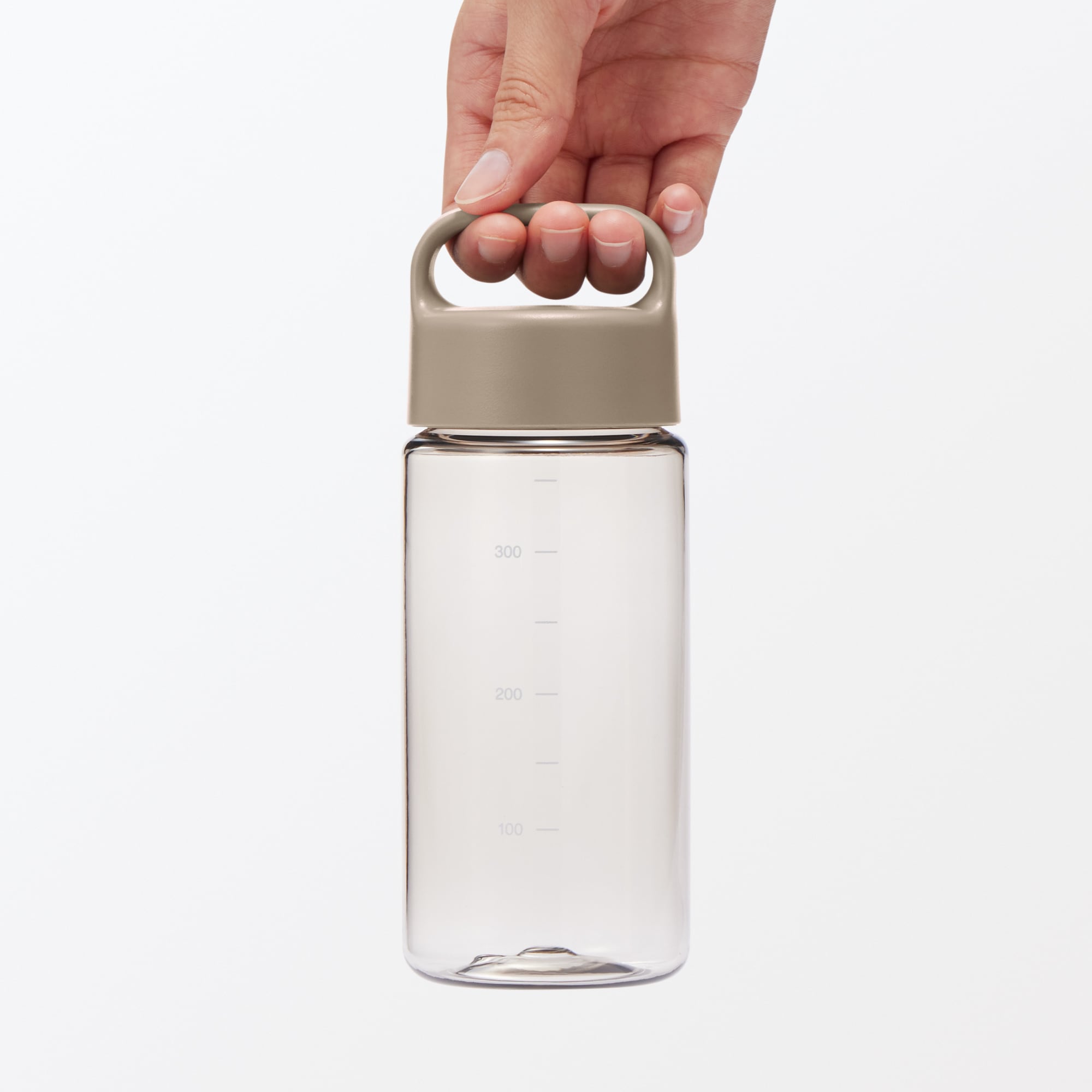 持ち運びやすい　目盛り付き　ドリンクボトル