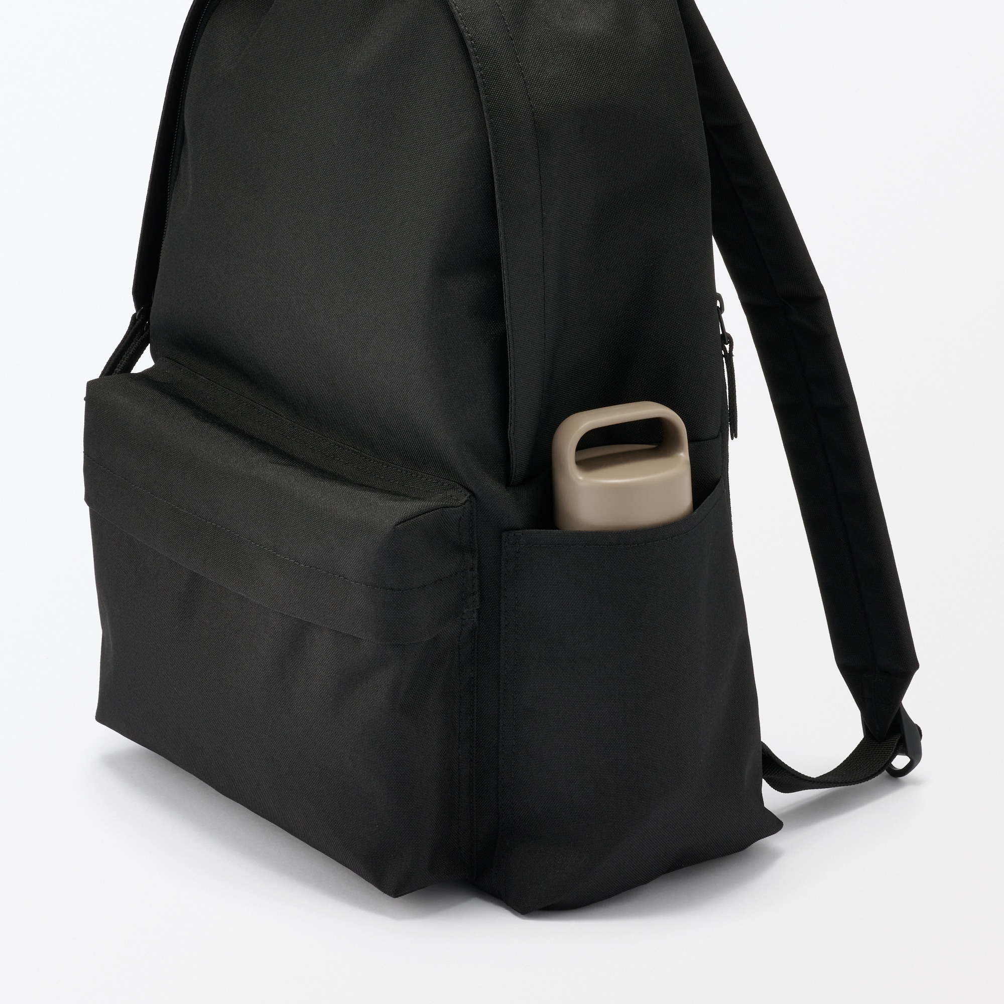 持ち運びやすい　目盛り付き　ドリンクボトル