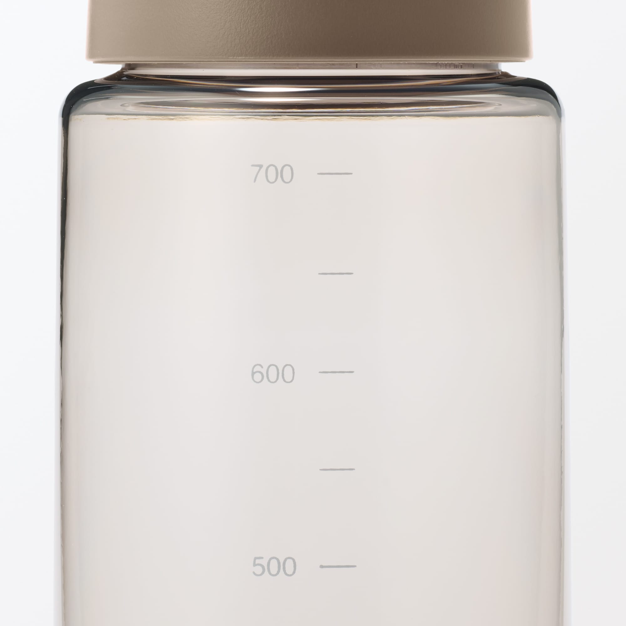 持ち運びやすい　目盛り付き　ドリンクボトル