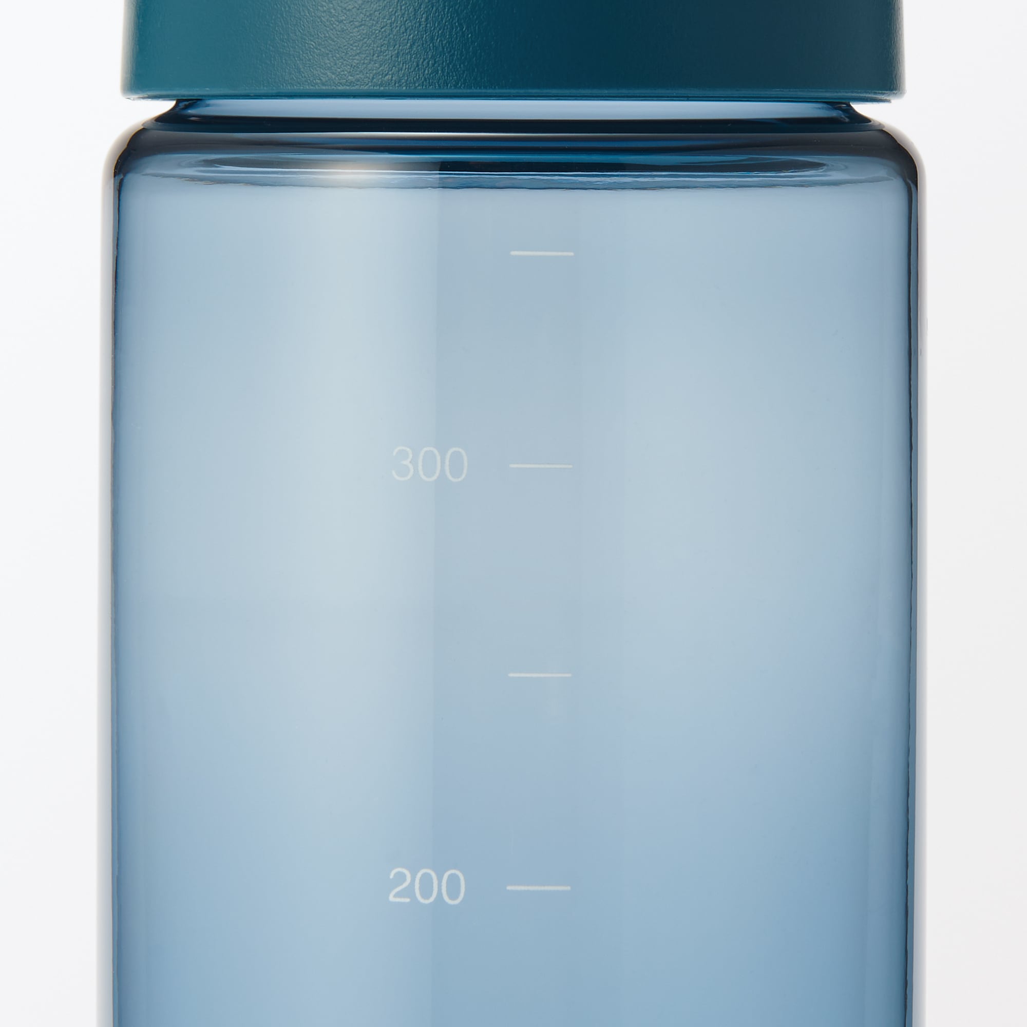 持ち運びやすい　目盛り付き　ドリンクボトル