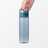 持ち運びやすい　目盛り付き　ドリンクボトル