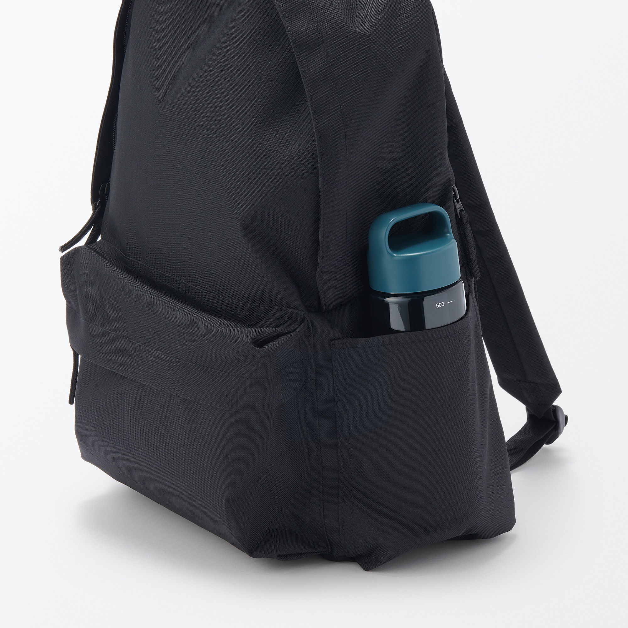 持ち運びやすい　目盛り付き　ドリンクボトル