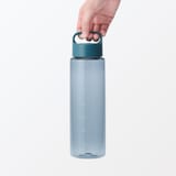 持ち運びやすい　目盛り付き　ドリンクボトル