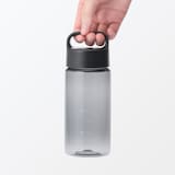 持ち運びやすい　目盛り付き　ドリンクボトル