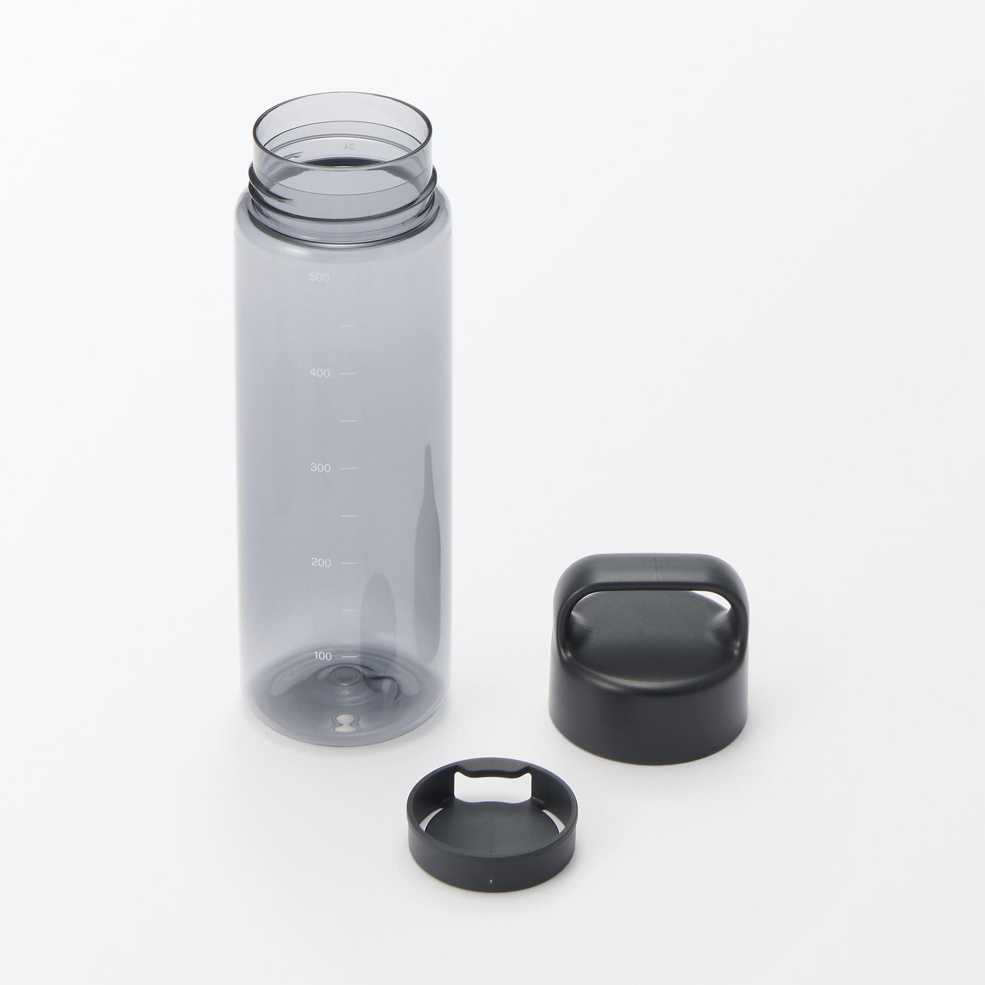 持ち運びやすい　目盛り付き　ドリンクボトル