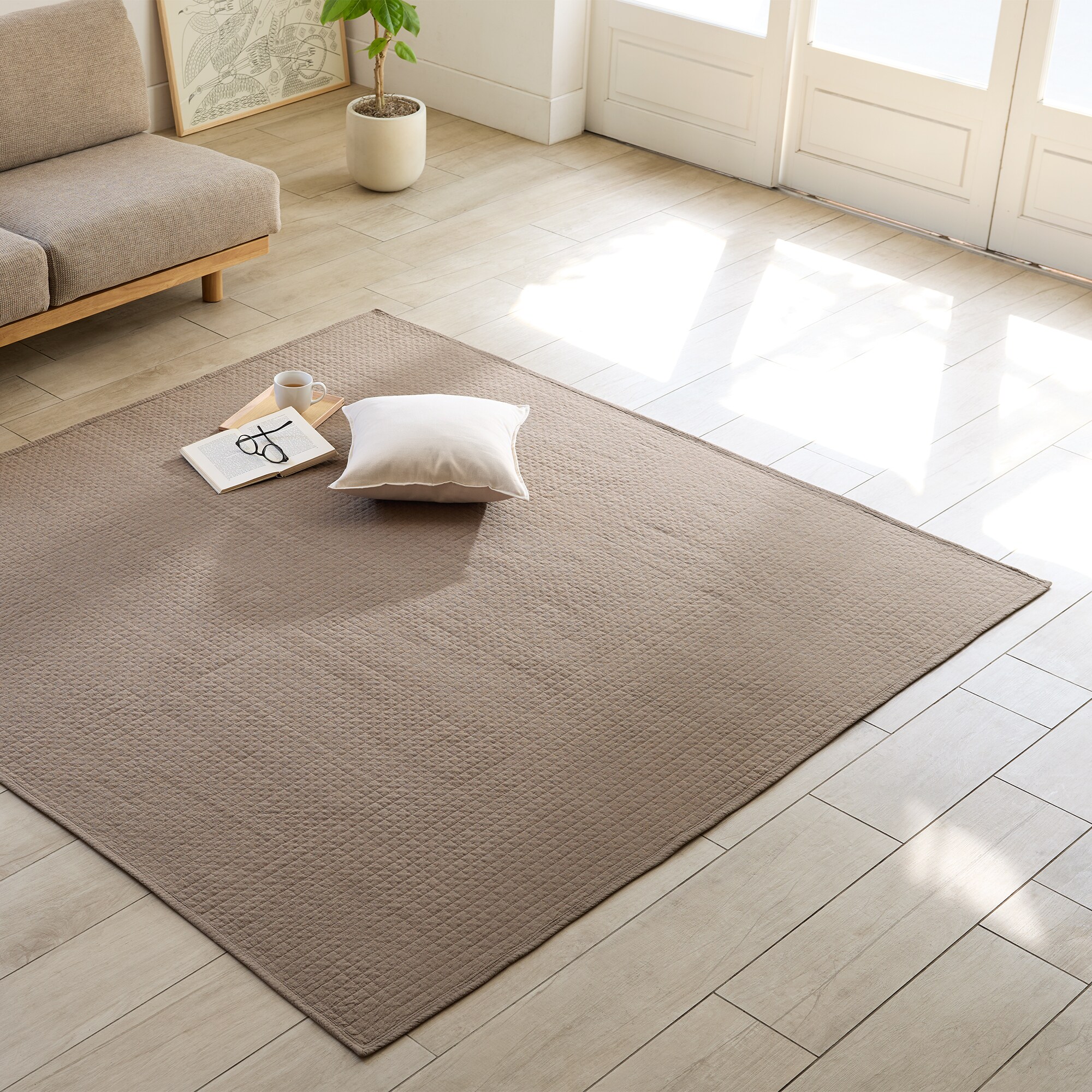 別注仕立て土佐紬のキルティングマット。 洗いざらしの綿キルティングラグ | 無印良品