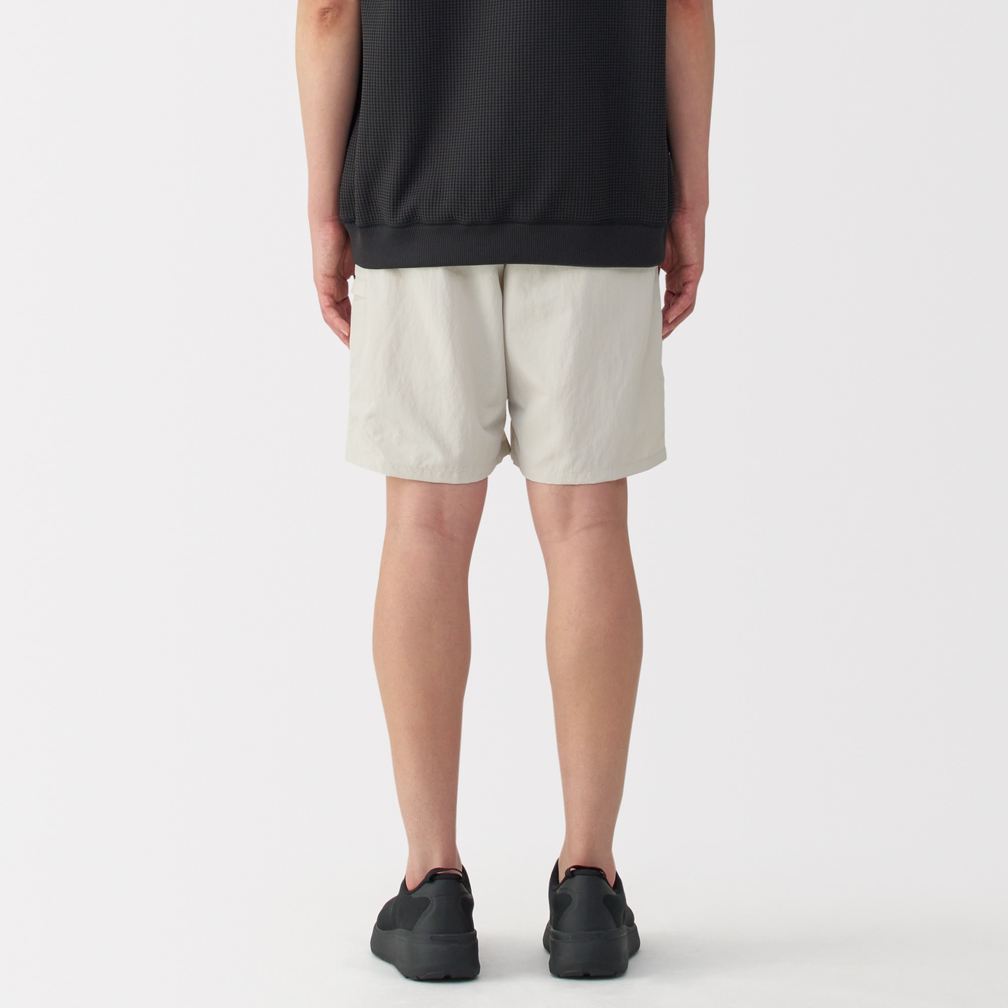 紳士　撥水ナイロンポケッタブルショートパンツ