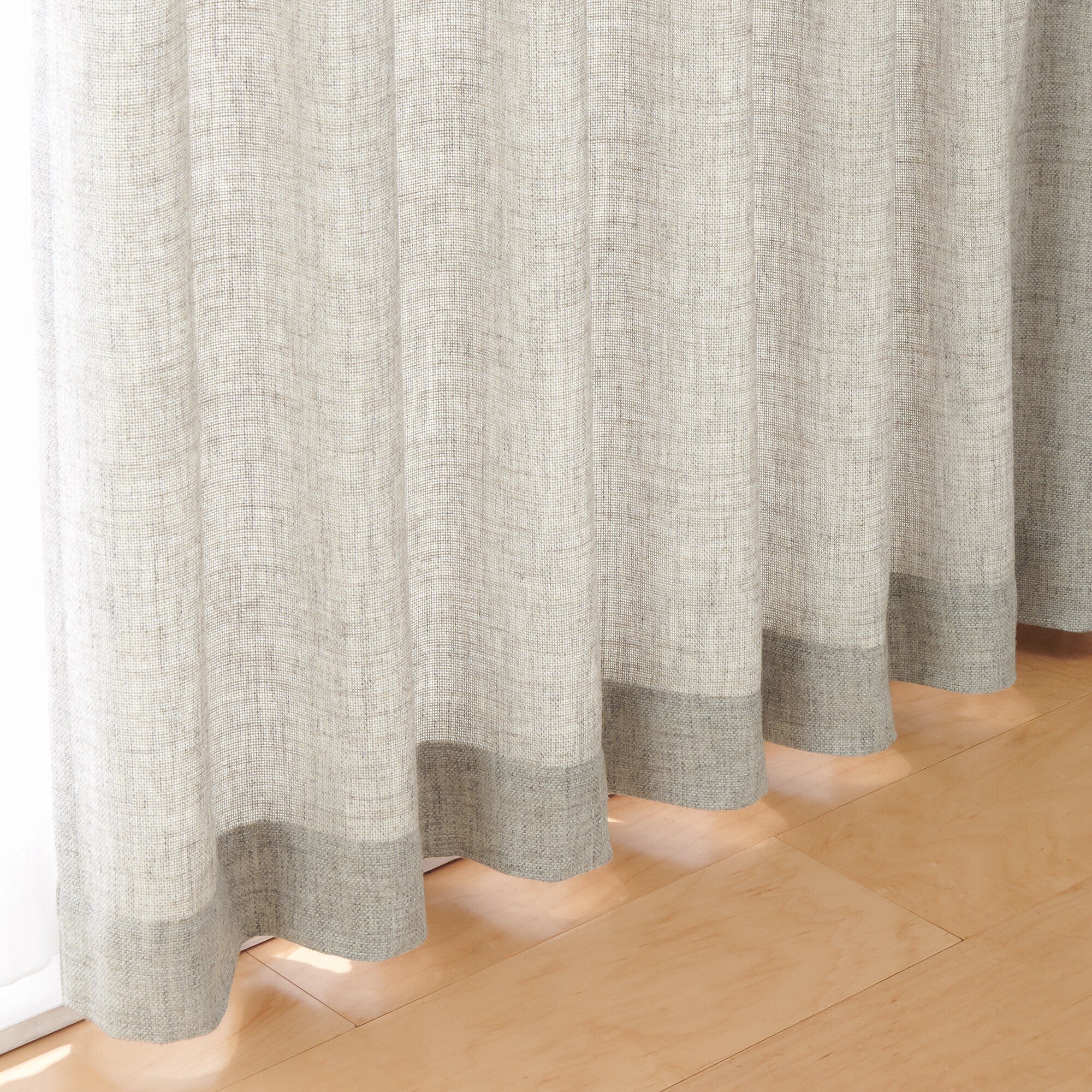 ポリエステルバスケット織　プリーツカーテン・２枚組