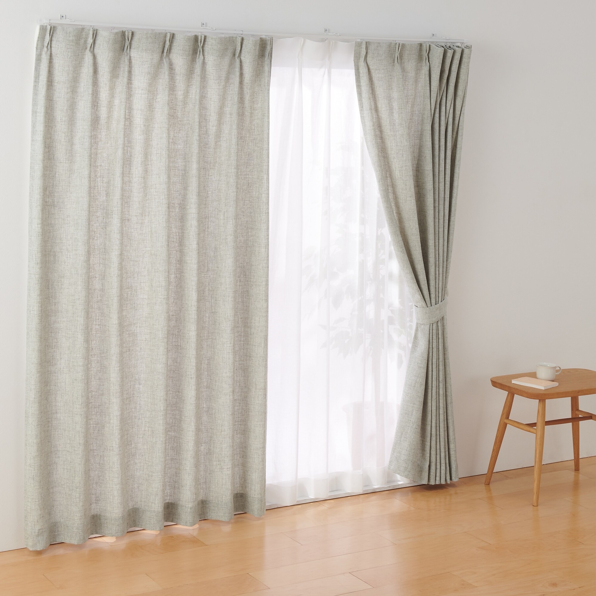 ポリエステルバスケット織　プリーツカーテン・２枚組