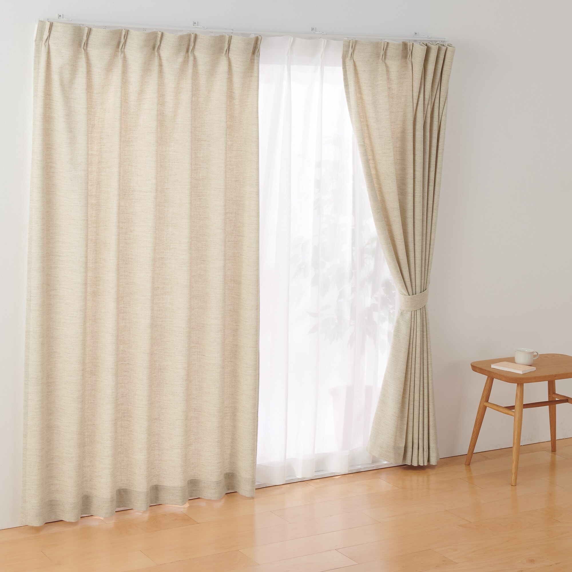 ポリエステルバスケット織　プリーツカーテン・２枚組