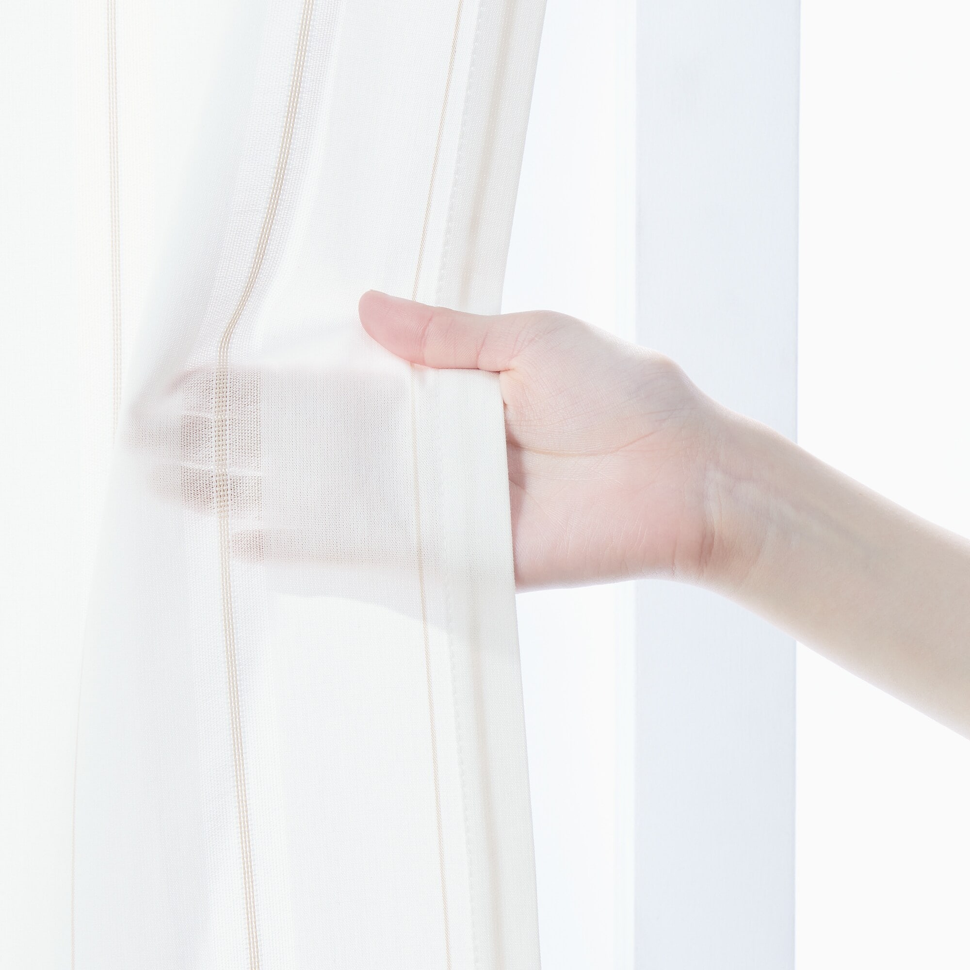 綿空き羽　レースプリーツカーテン・２枚組