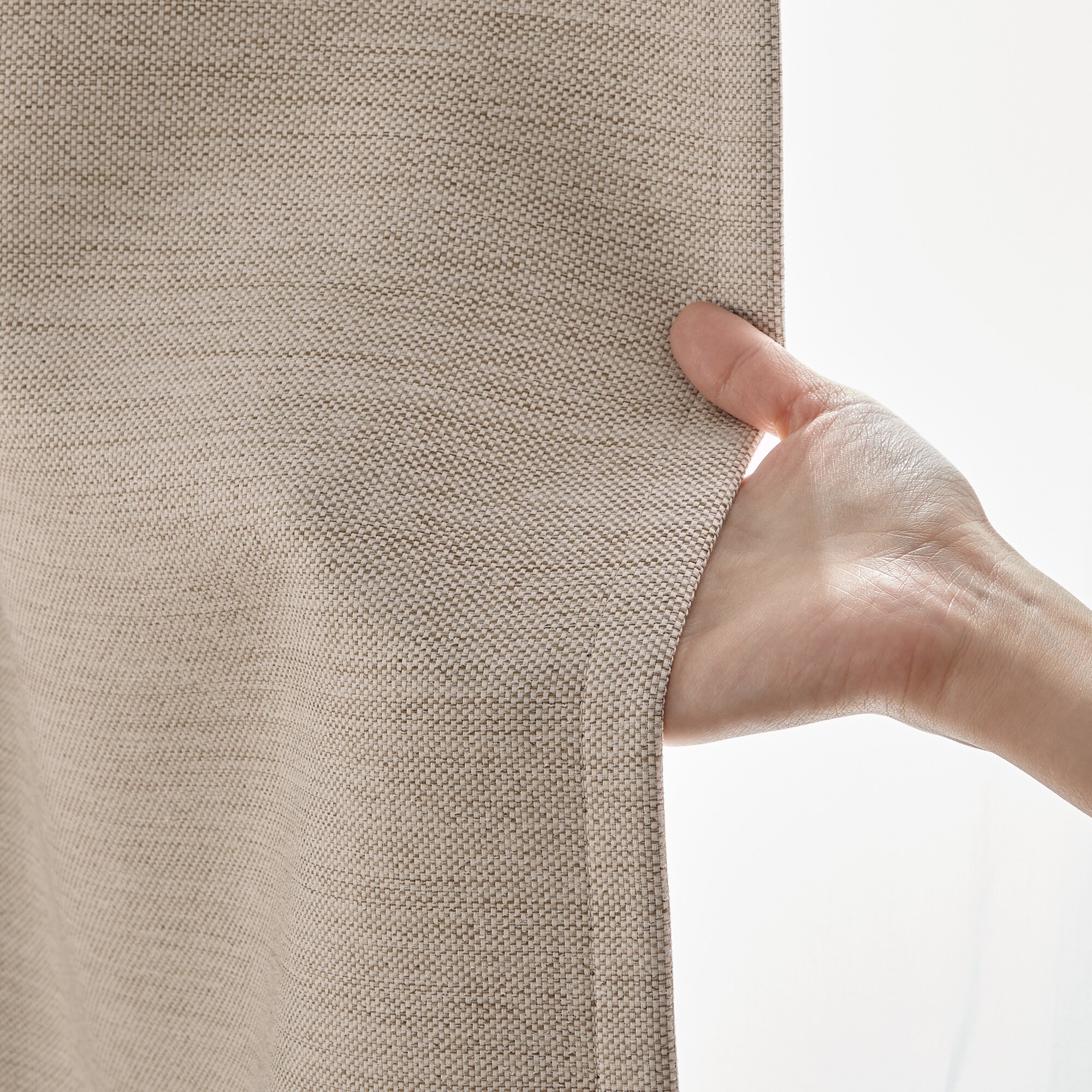 ポリエステル二重織（防炎・遮光性）ノンプリーツカーテン・2枚組