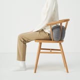 背当てにもなるやわらかマルチミニクッション