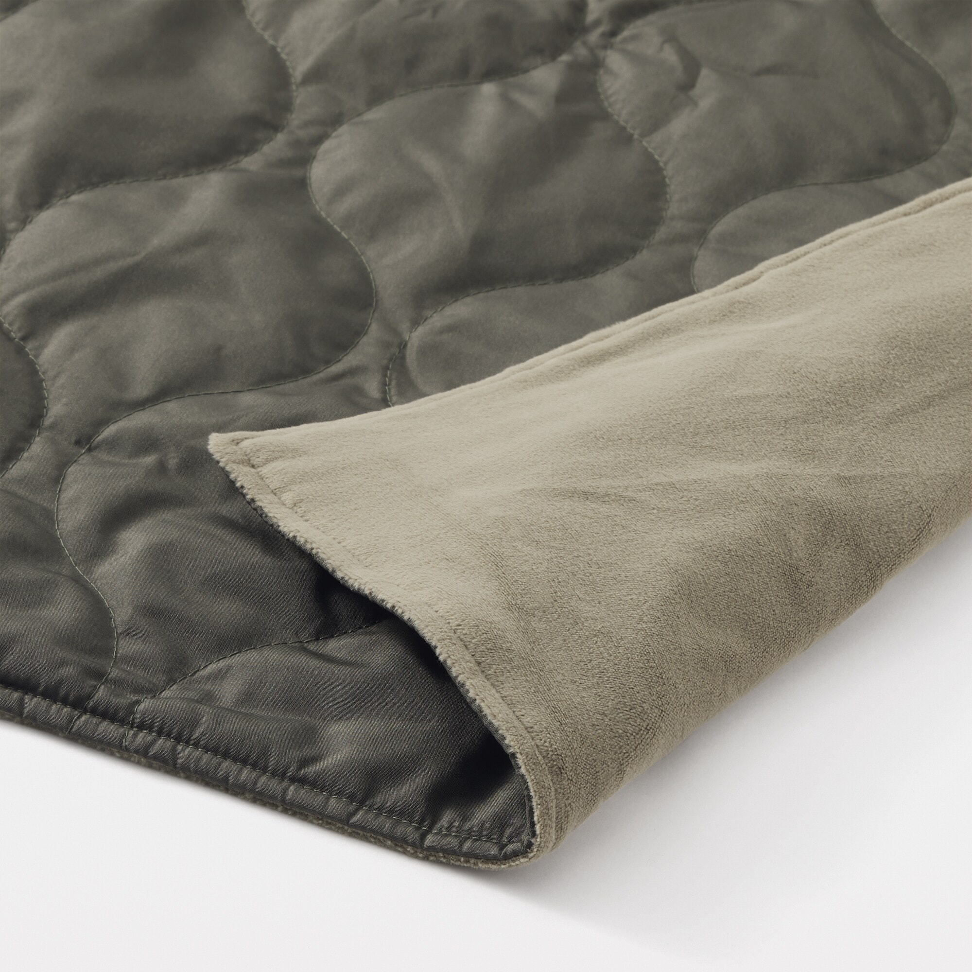 収納ポケット付き３ＷＡＹブランケット