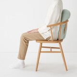 背当てにもなるやわらかマルチミニクッション