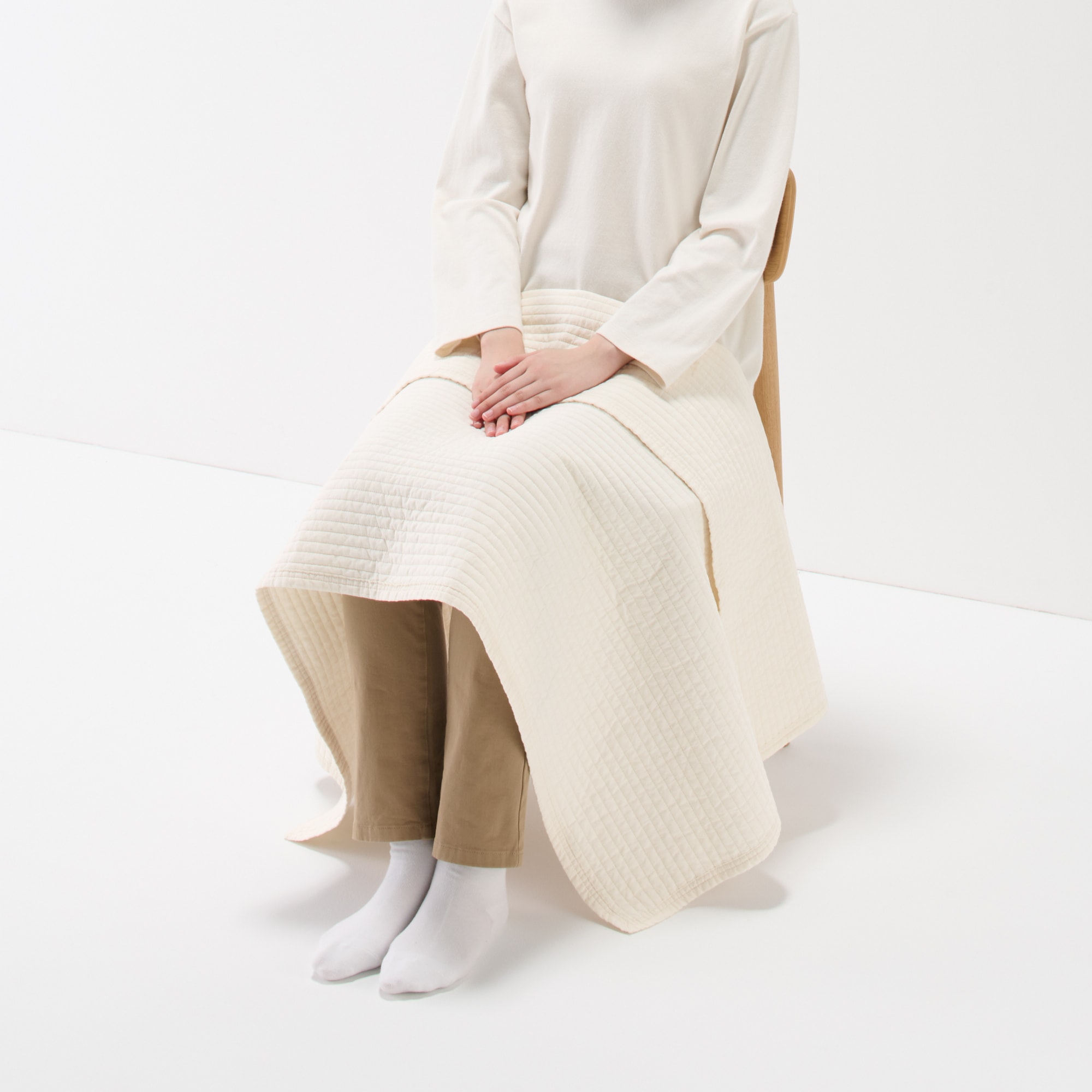 綿キルティングひざ掛け