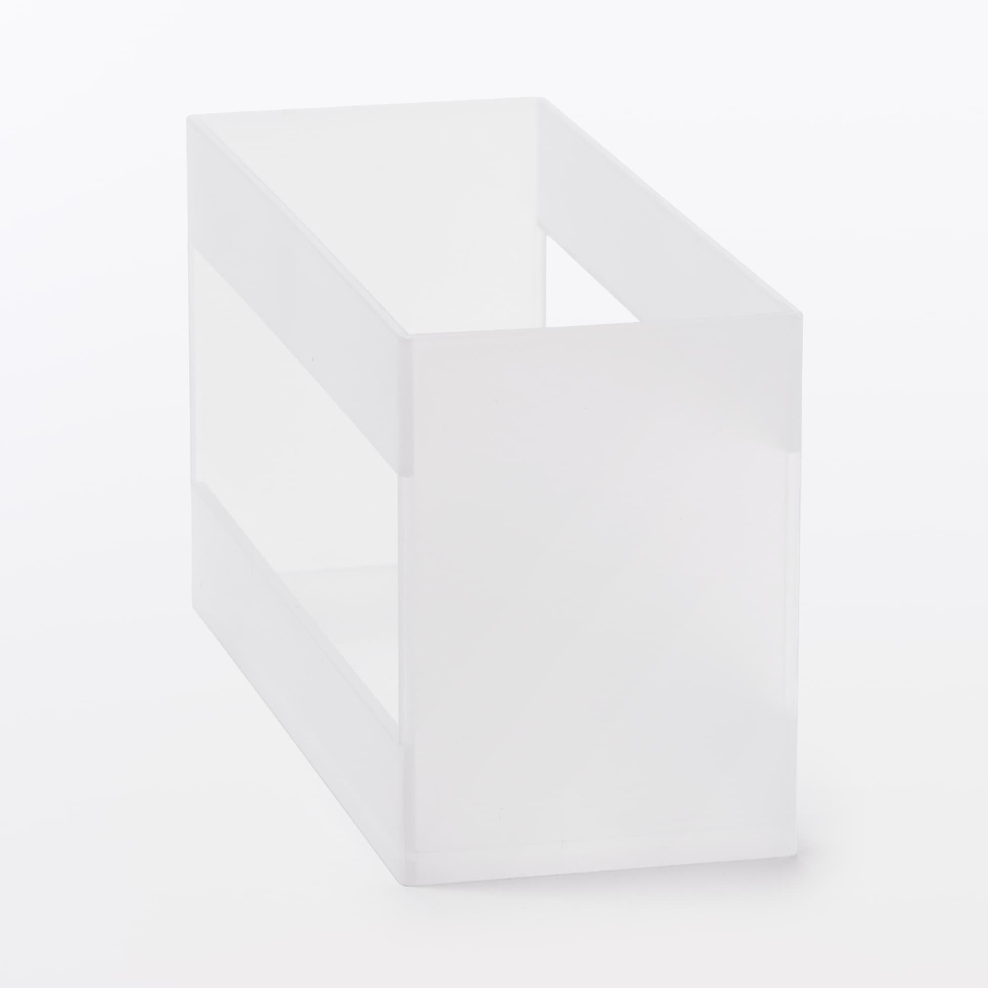 再生ポリプロピレン入りメイクボックス用ボトルスタンド