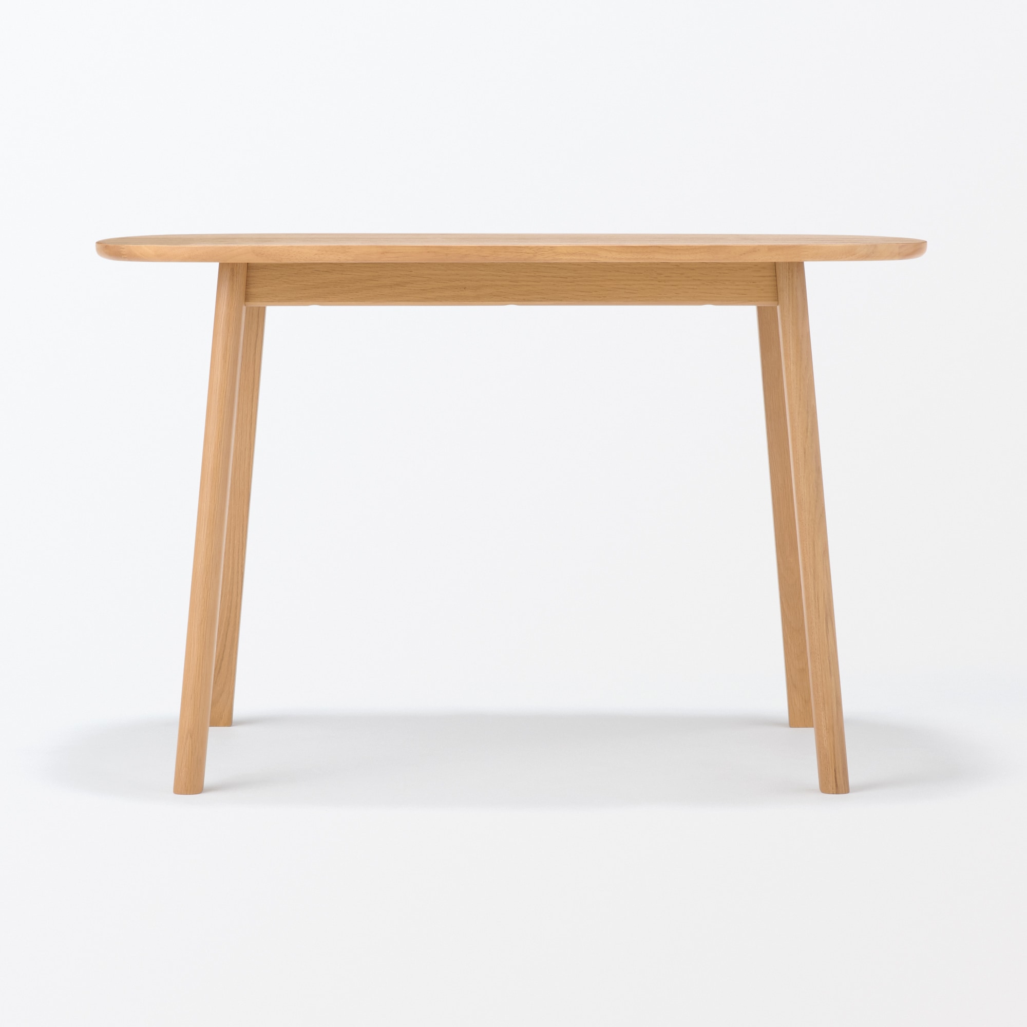 高さが変えられる木製テーブル