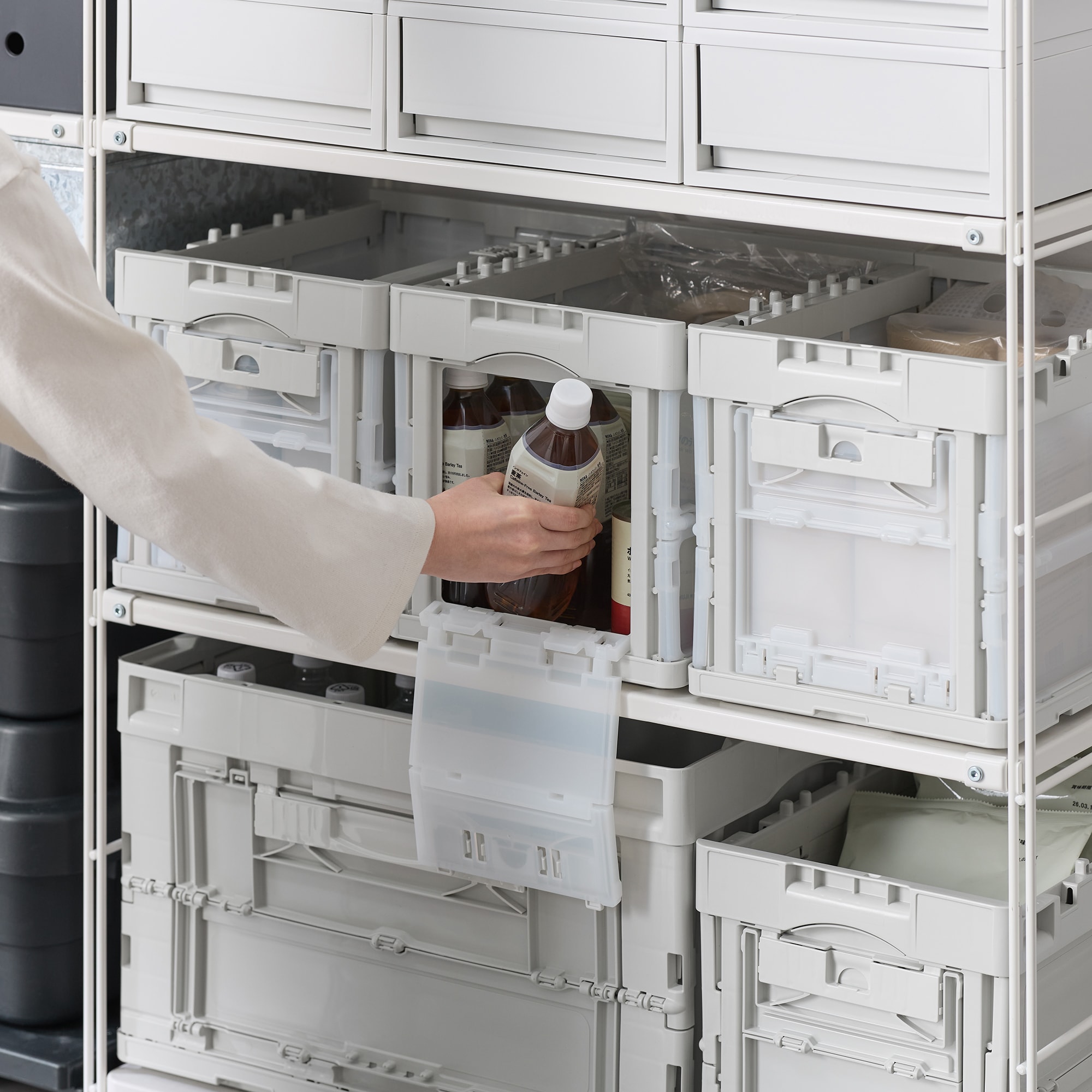 再生ポリプロピレン入り　折りたたみコンテナ　窓付　２０Ｌ　ホワイトグレー