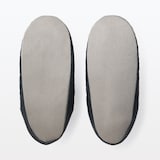 リサイクルダウンを使ったダウンルームブーツ