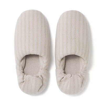 綿フランネルかかとにフィットするルームシューズ　Ｍ～Ｌ