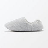 あたたかファイバーかかとにフィットするルームシューズ