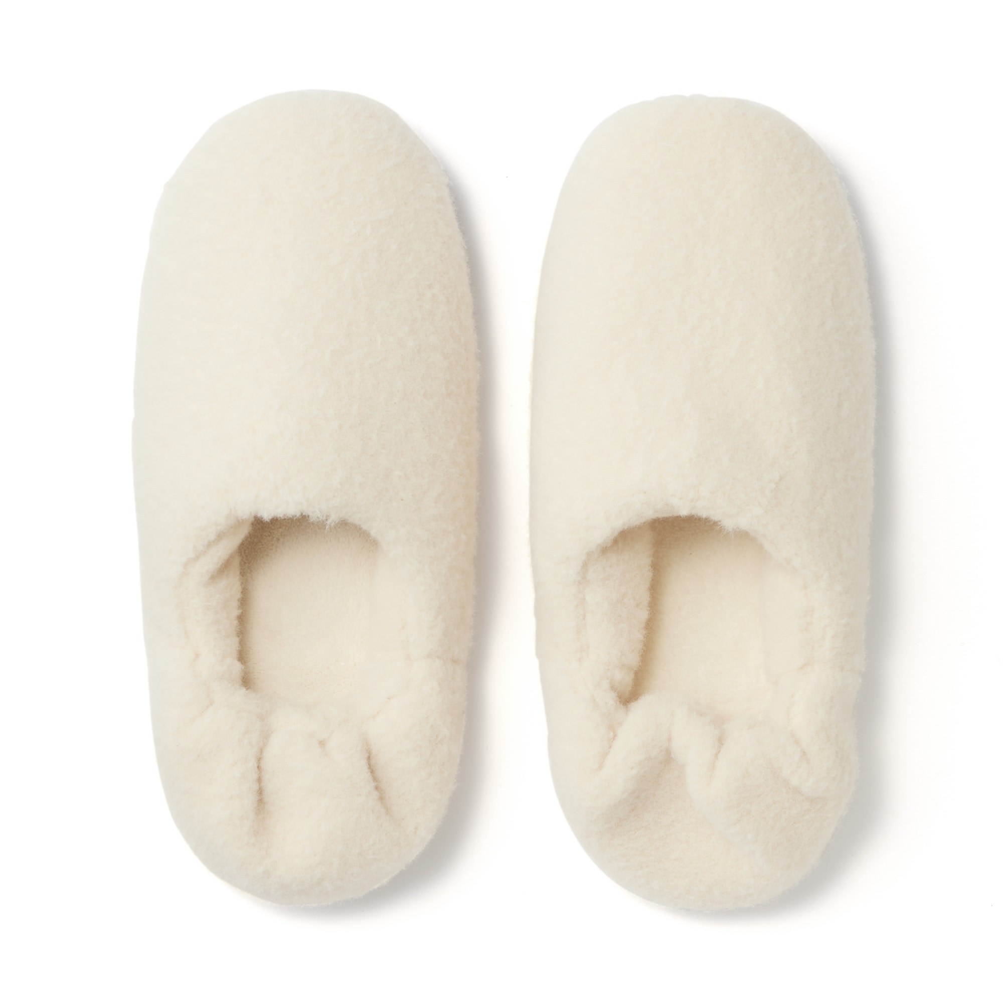 あたたかファイバーかかとにフィットするルームシューズ