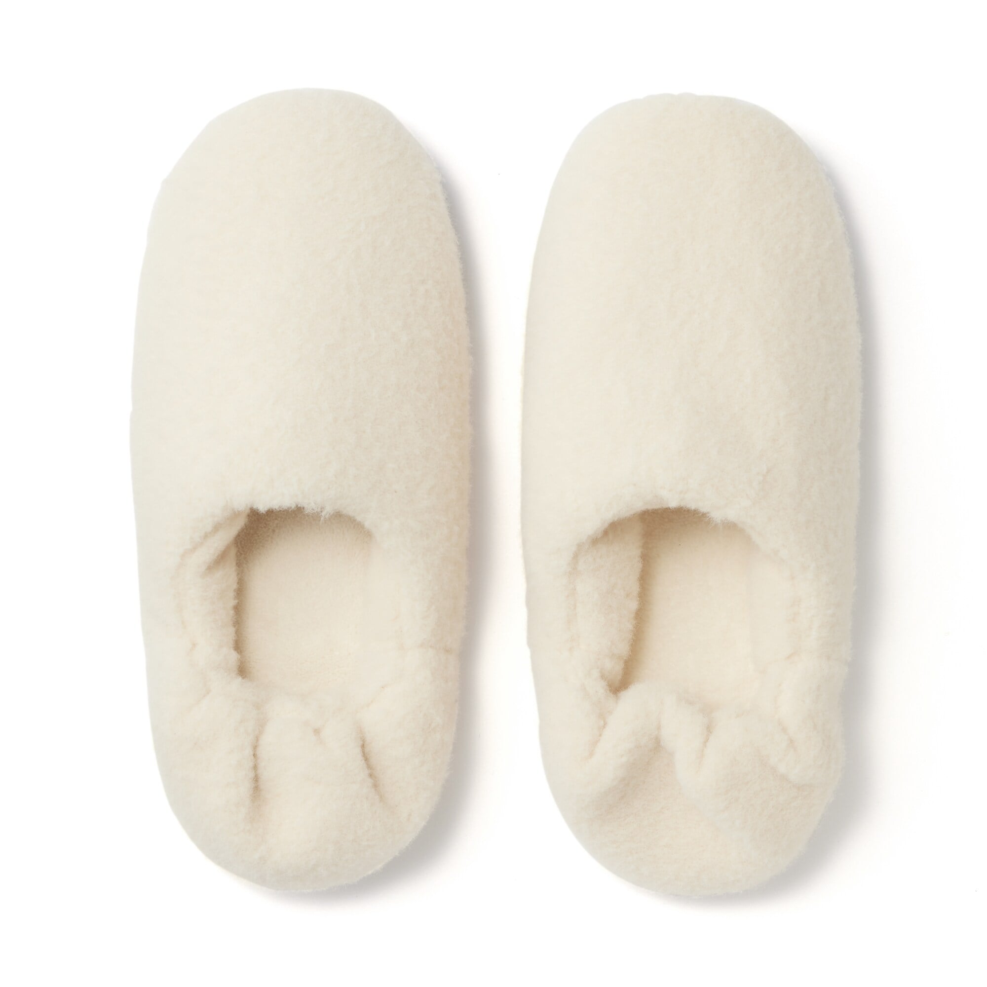 あたたかファイバーかかとにフィットするルームシューズ