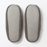 あたたかファイバーかかとにフィットするルームシューズ