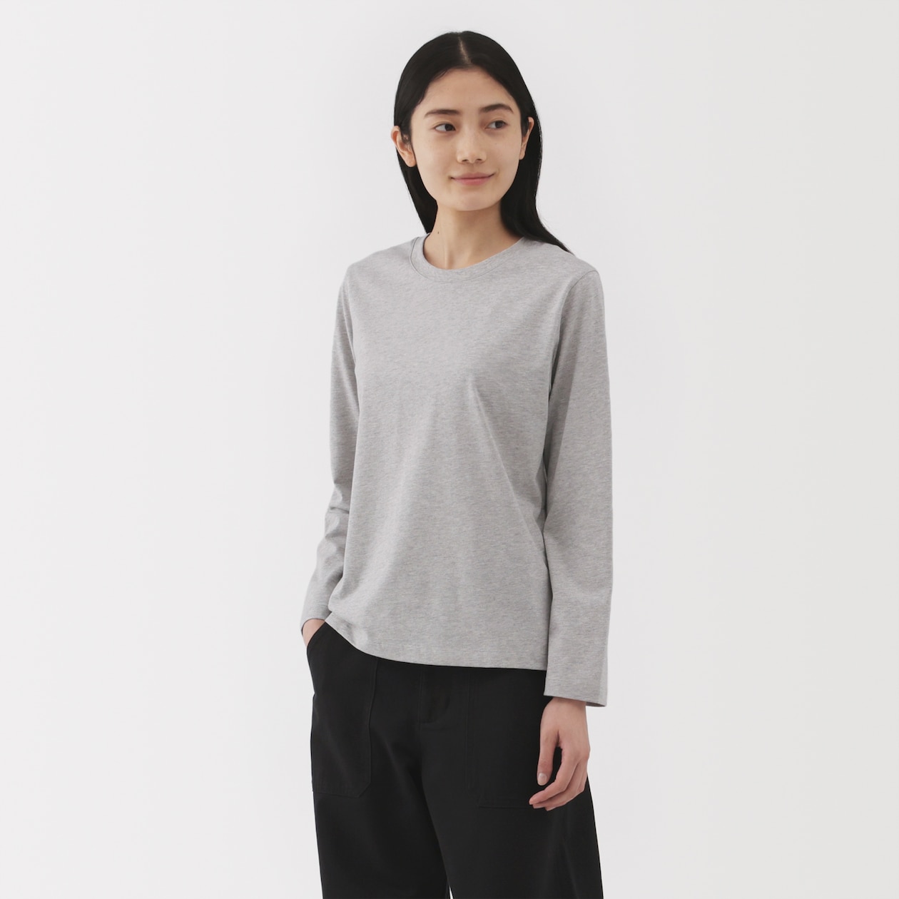 婦人　天竺編みクルーネック長袖Ｔシャツ