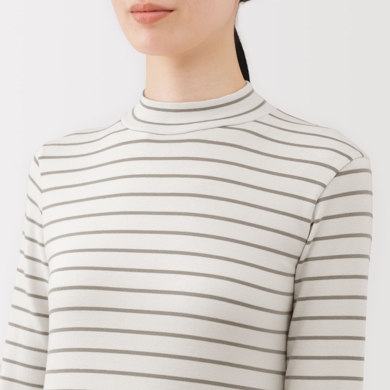 婦人　起毛フライス編みハイネック長袖Ｔシャツ