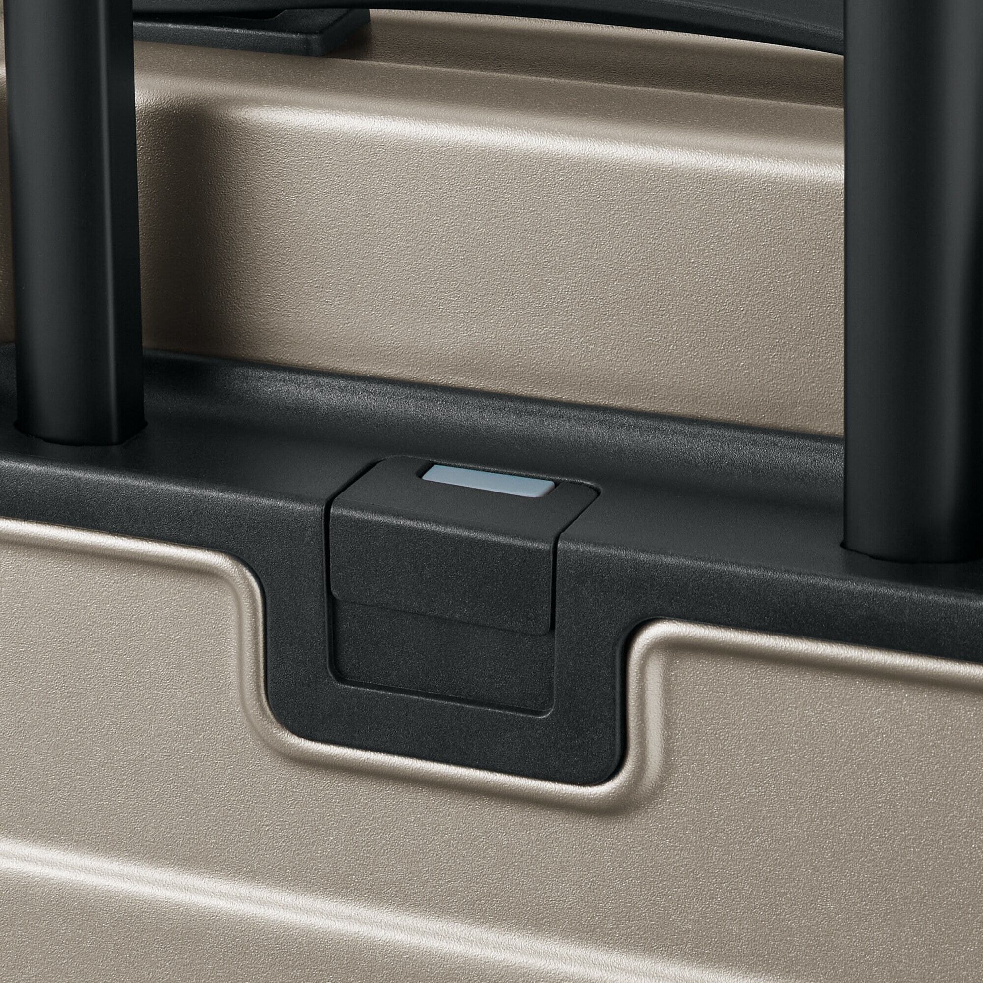 バーを自由に調節できる　ハードキャリーケース（３６Ｌ）