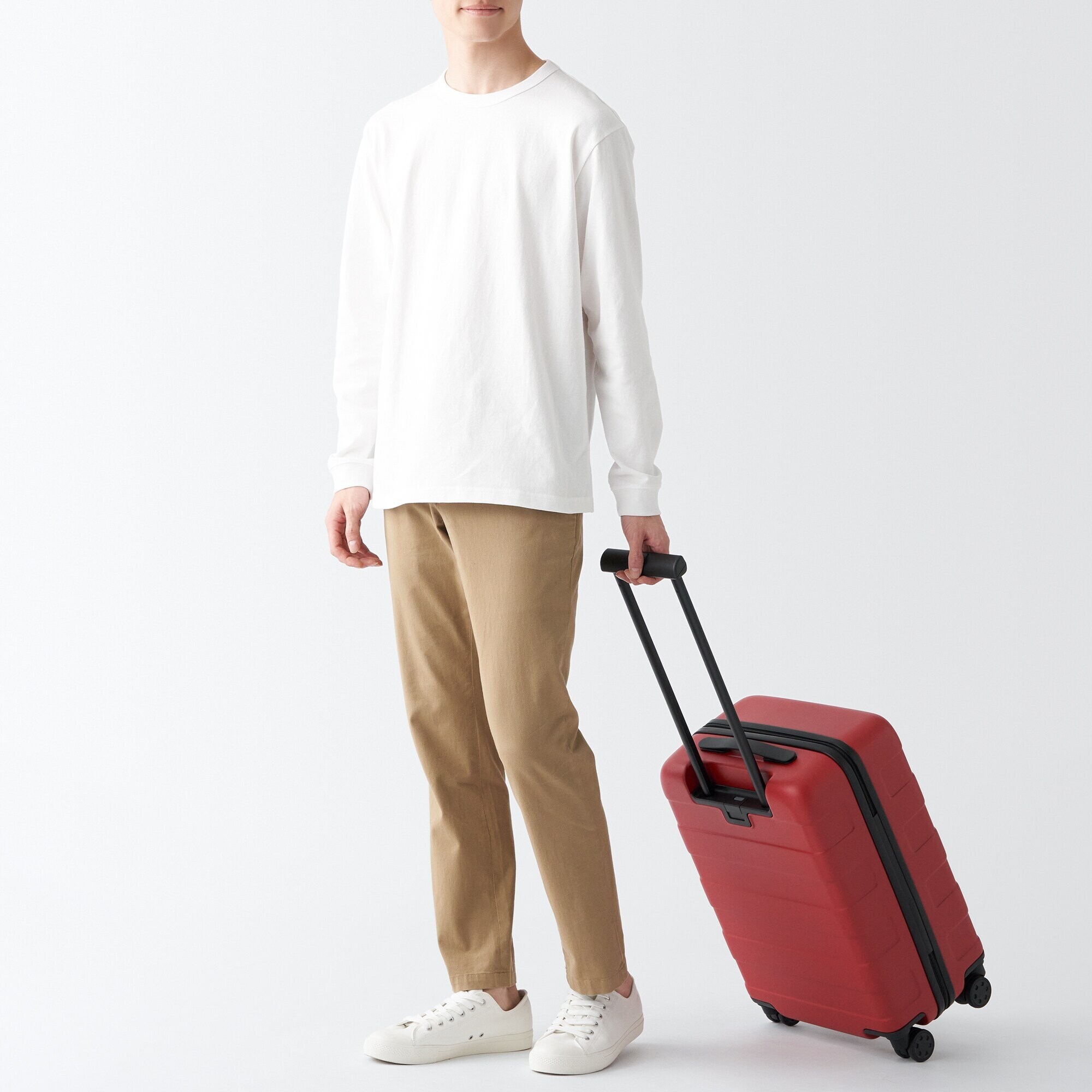 バーを自由に調節できる　ハードキャリーケース（３６Ｌ）