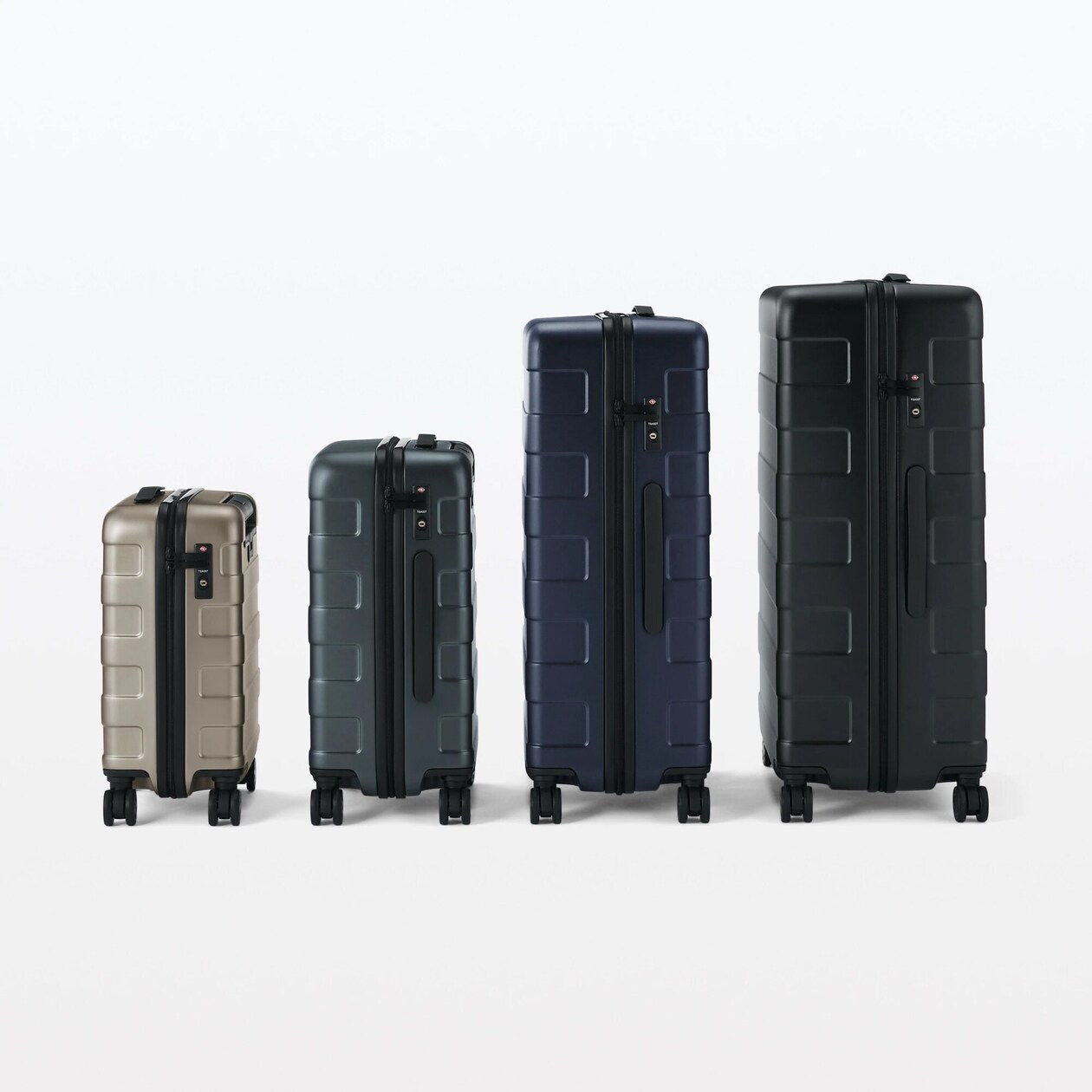 バーを自由に調節できる　ハードキャリーケース（３６Ｌ）