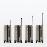 バーを自由に調節できる　ハードキャリーケース（７５Ｌ）