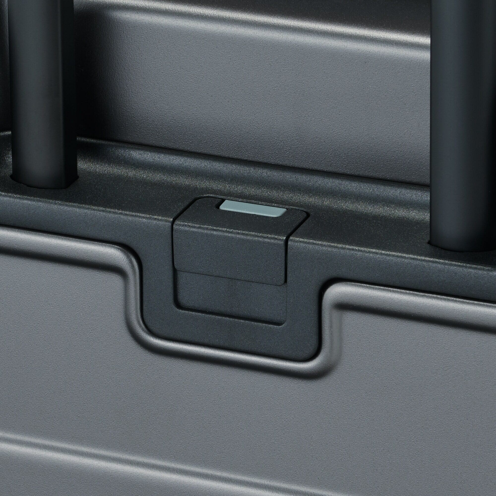 バーを自由に調節できる　ハードキャリーケース（７５Ｌ）