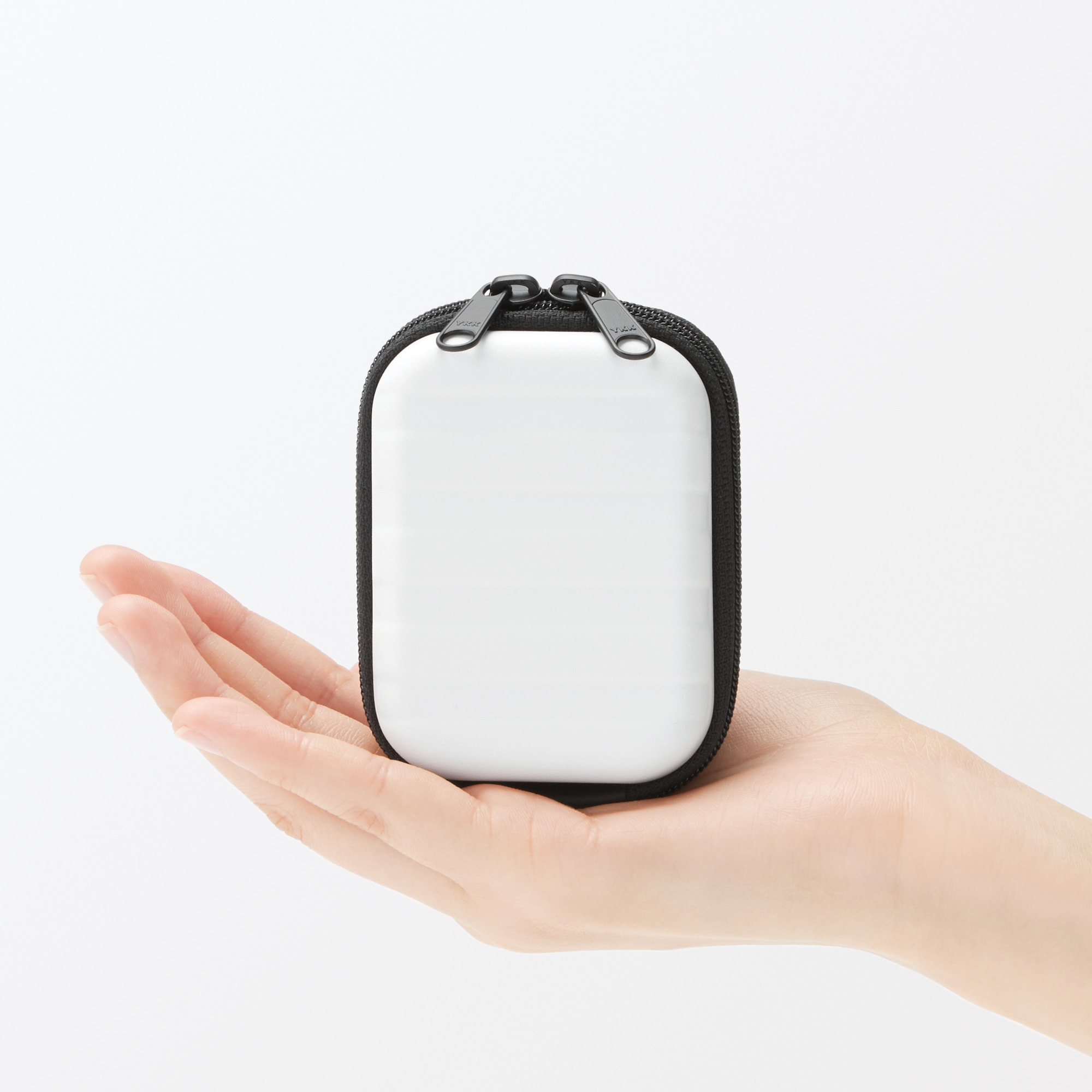 ミニ　キャリーケース