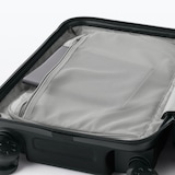 バーを自由に調節できる　ハードキャリーケース（２０Ｌ）