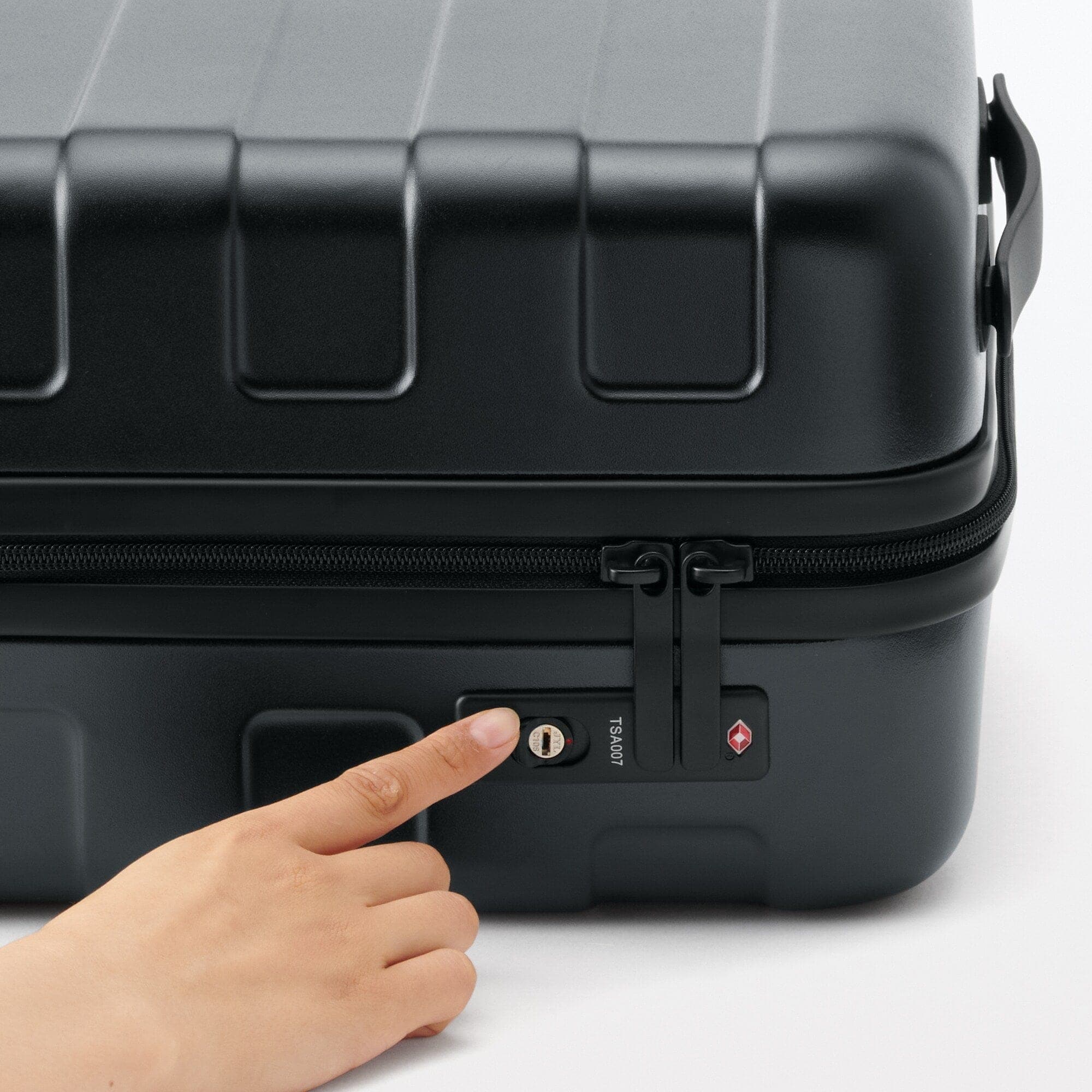 無印良品 20L ハードキャリーケース バーを自由に調節できる ハードキャリーケース（20L） | 無印良品