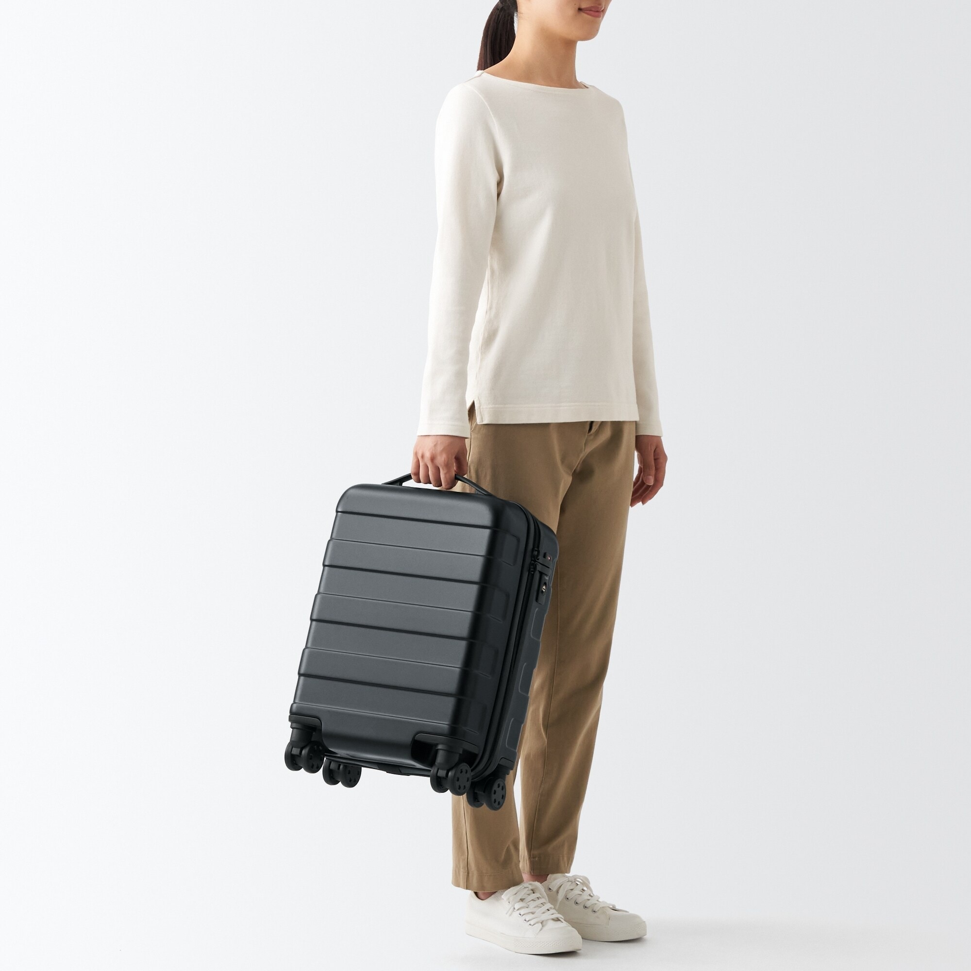 バーを自由に調節できる ハードキャリーケース（20L） | 無印良品