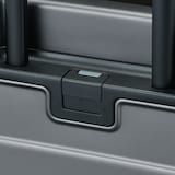 バーを自由に調節できる　ハードキャリーケース（３６Ｌ）