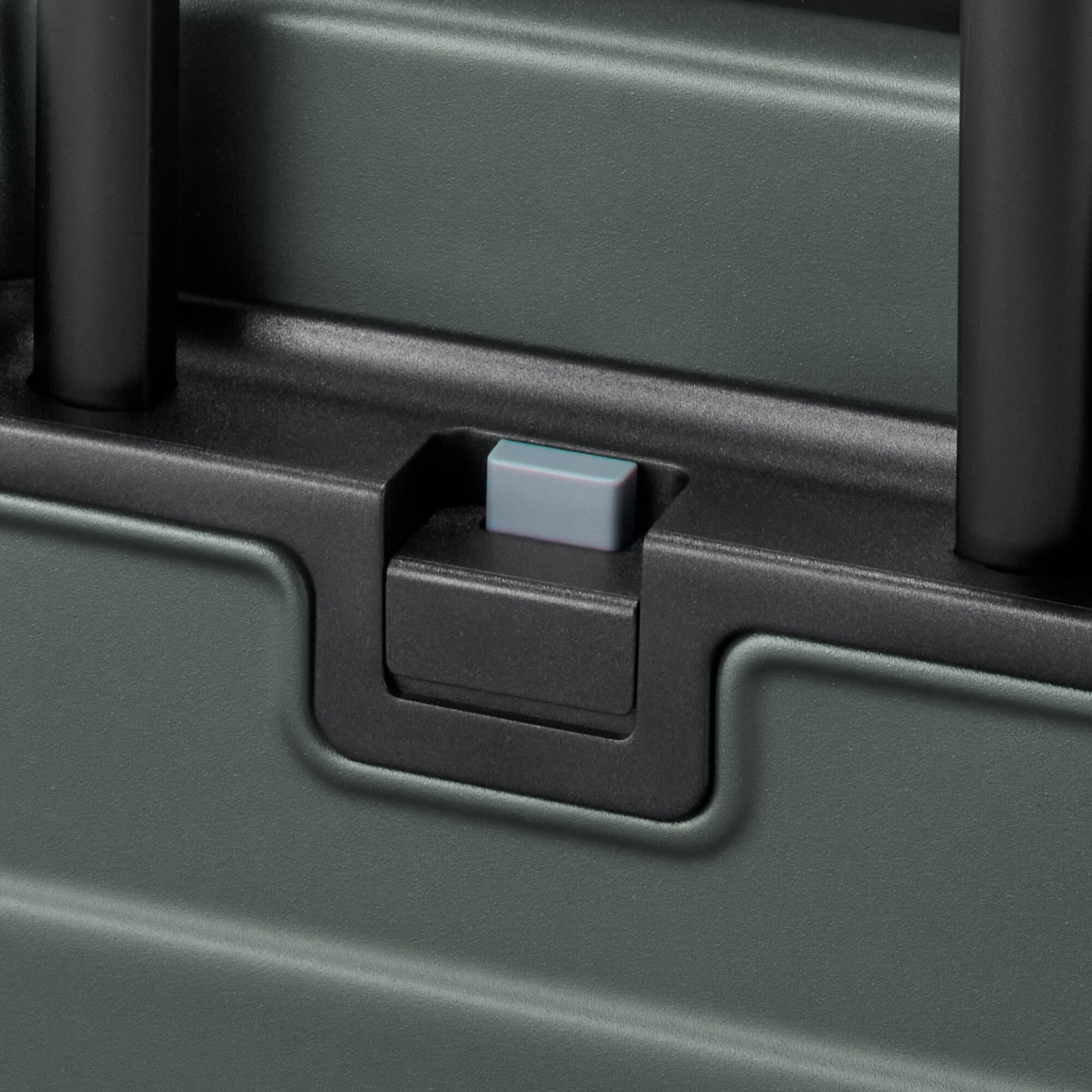 バーを自由に調節できる　ハードキャリーケース（３６Ｌ）