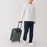 バーを自由に調節できる　ハードキャリーケース（３６Ｌ）