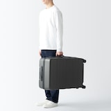 バーを自由に調節できる　ハードキャリーケース（７５Ｌ）