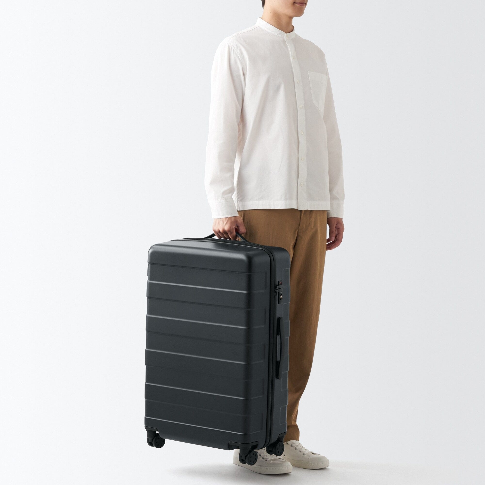 バーを自由に調節できる ハードキャリーケース（75L） | 無印良品