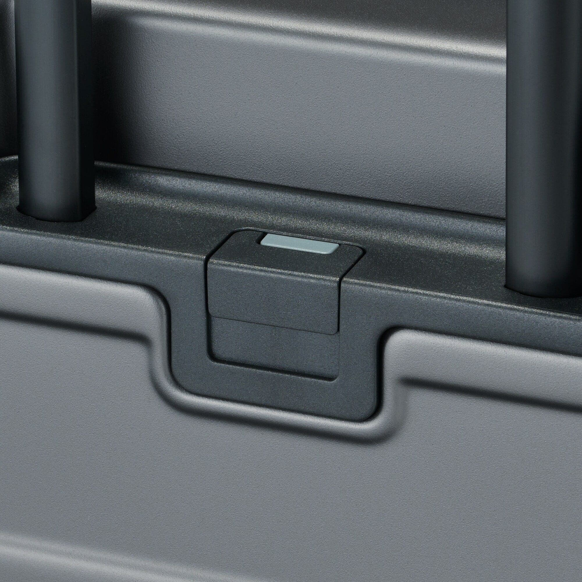 バーを自由に調節できる　ハードキャリーケース（１０５Ｌ）