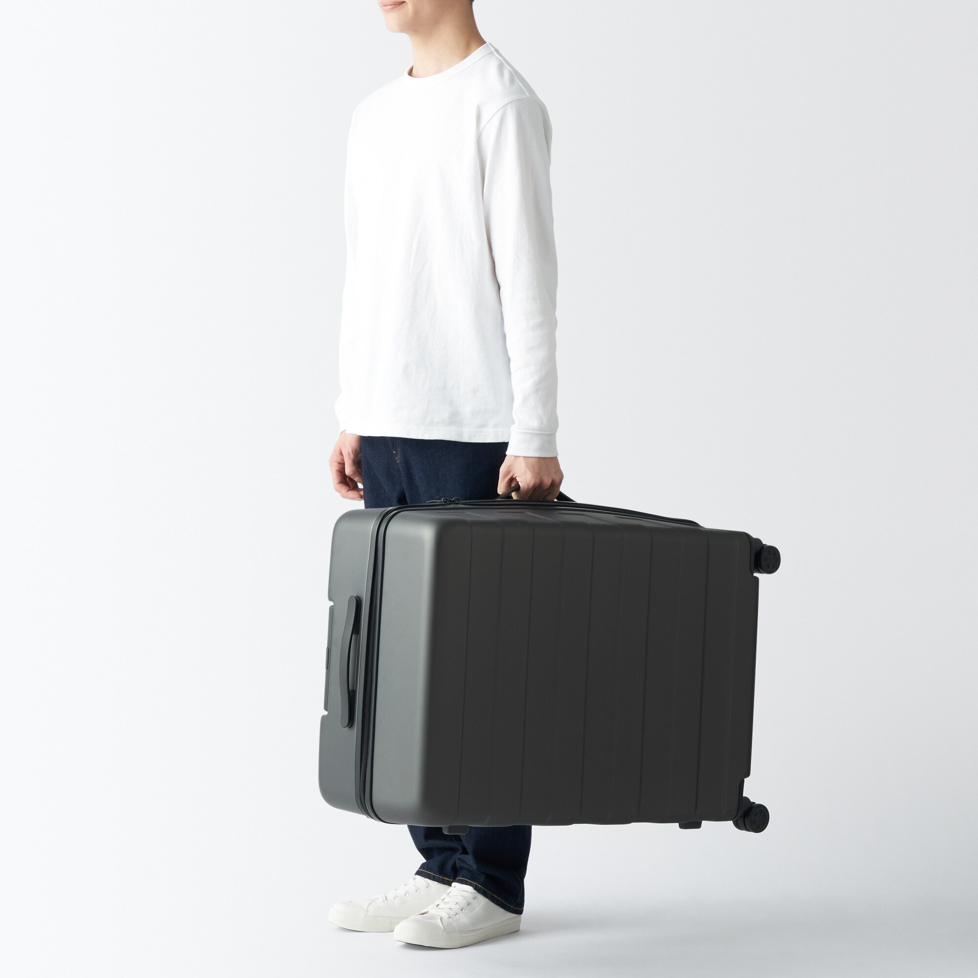 【美品】無印良品 ハードキャリーケース スーツケース 大容量　85L 大型サイズ バーを自由に調節できる ハードキャリーケース（105L