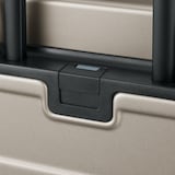 バーを自由に調節できる　ハードキャリーケース（１０５Ｌ）